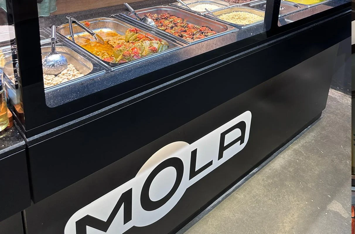 Mola Restaurant